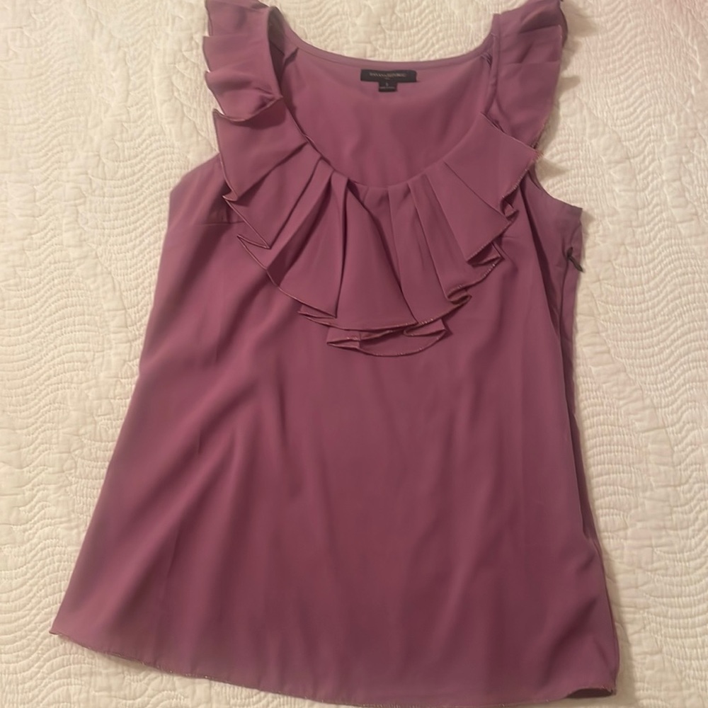 Banana Republic ruffle tank